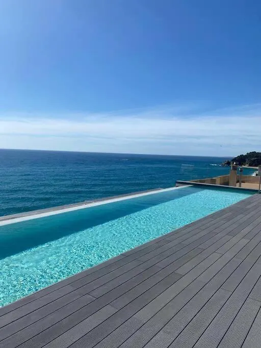 Piso Lujo De La Playa Lloret. Lloret de Mar Apartment